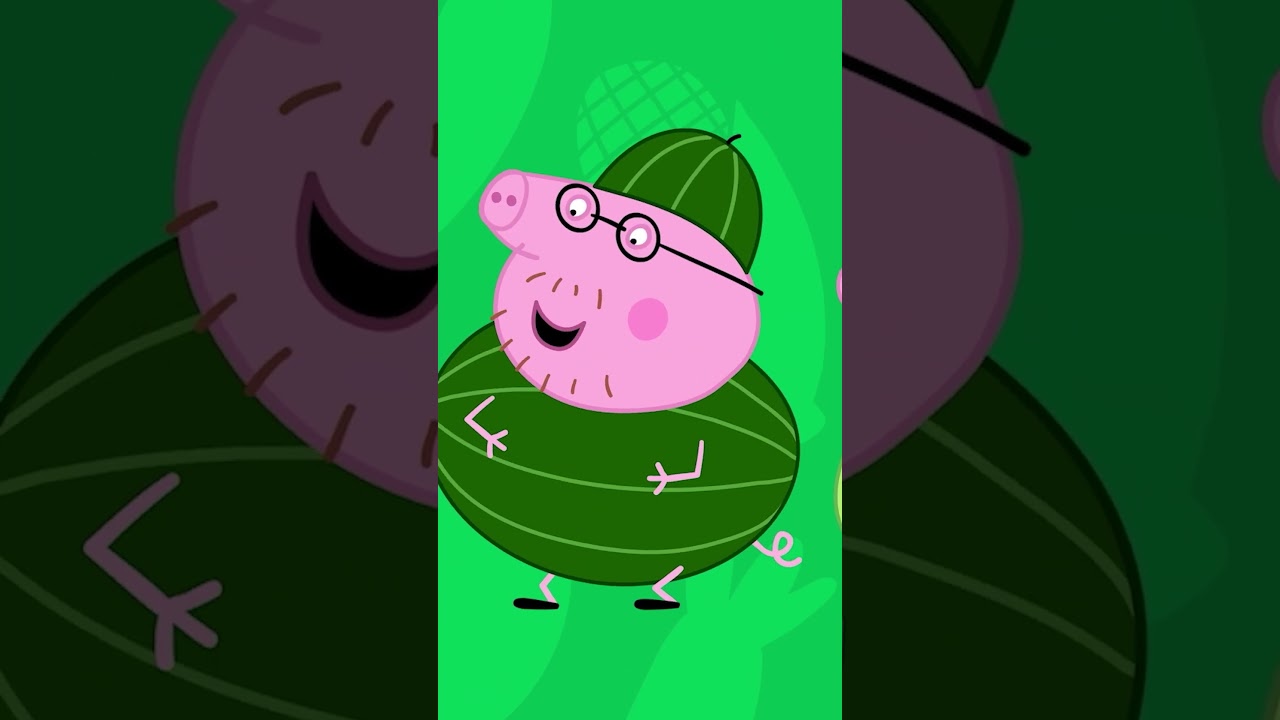 Peppa is dressed up as FRUITS! 🍎🍉🍌 #peppapig #peppapigenglish #peppapigsongs #peppapigkidssongs