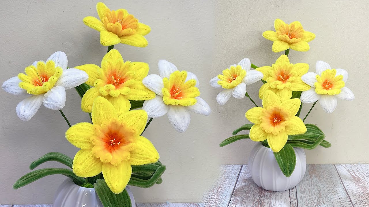 DIY Daffodil | how to make Narcissus (Daffodil) with pipe cleaner | pipe cleaner crafts
