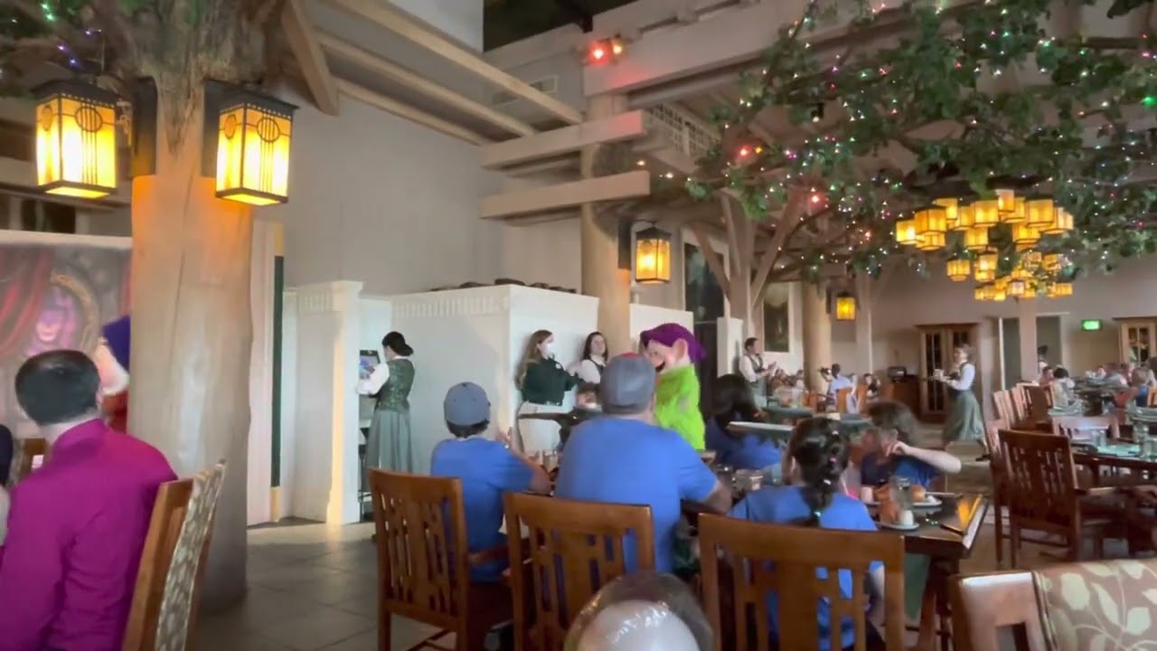 Story Book Dining at Artist Point with Snow White