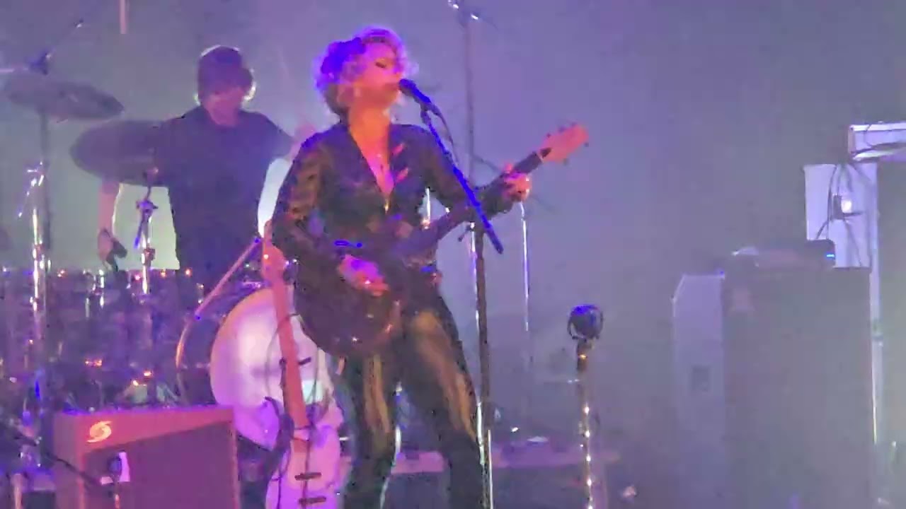 Deep End * Samantha Fish