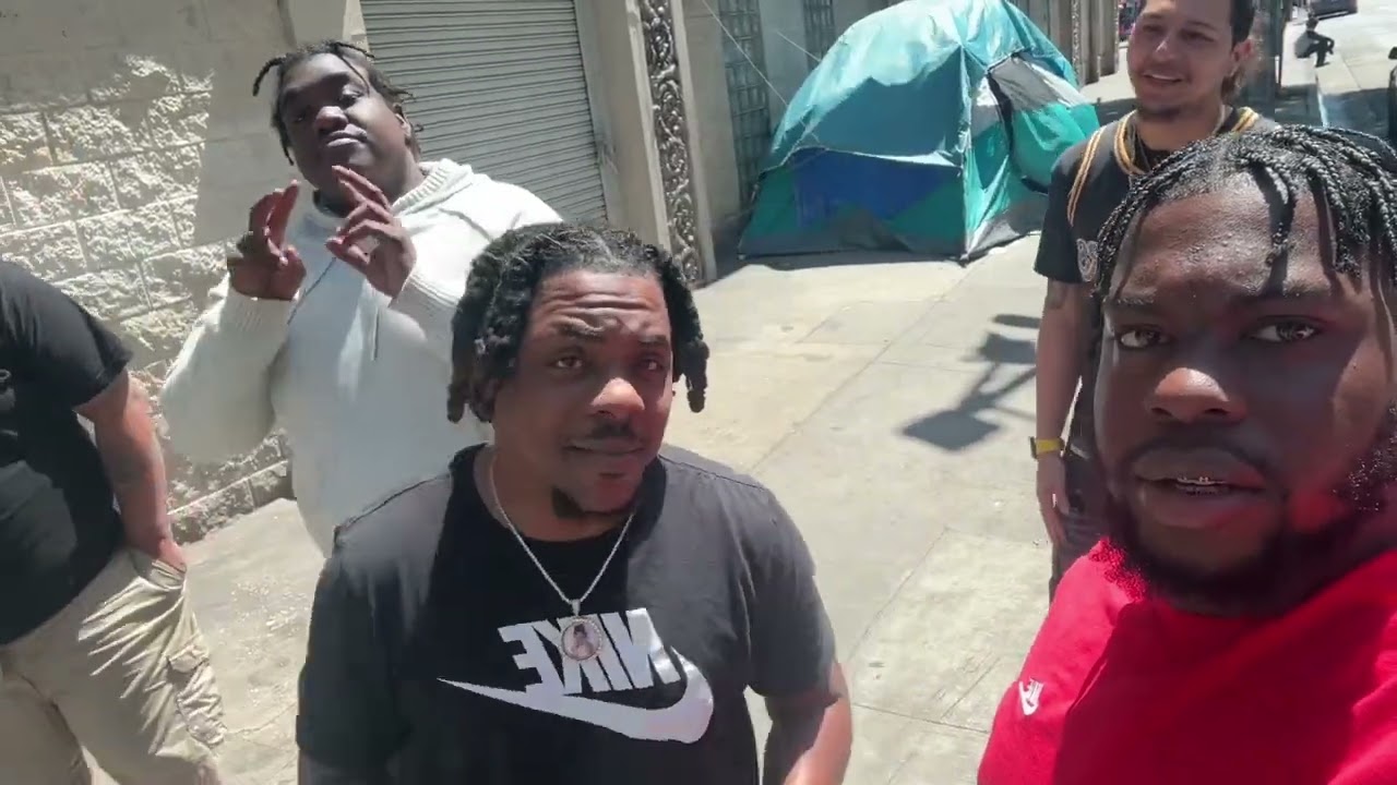 FEEDING THE HOMELESS IN LA