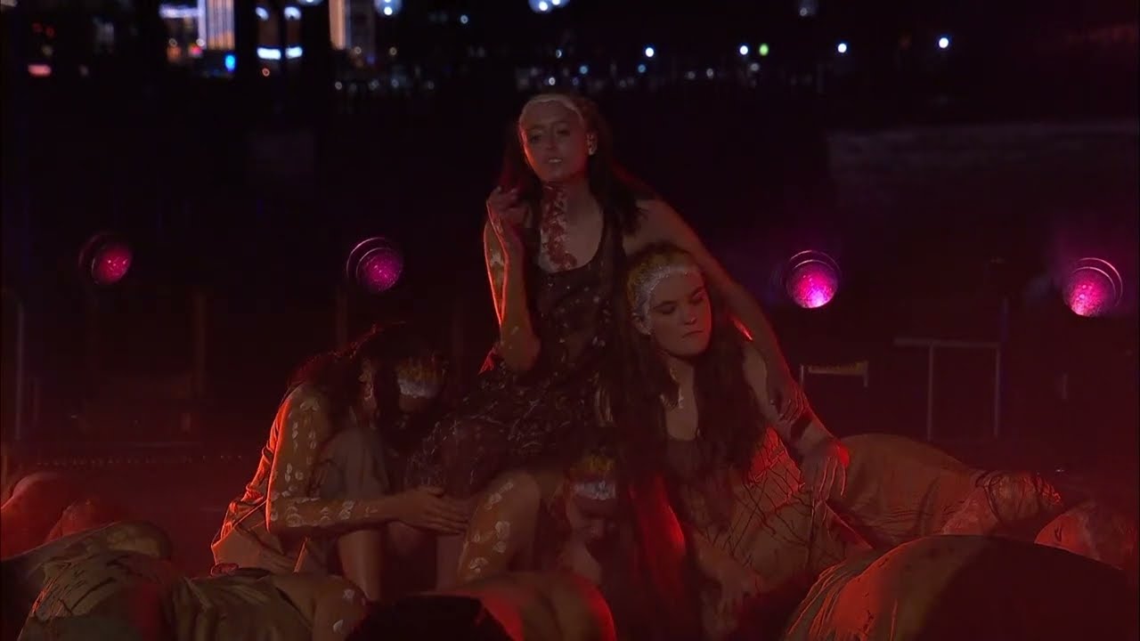 NAISDA performs at VIVID 2022