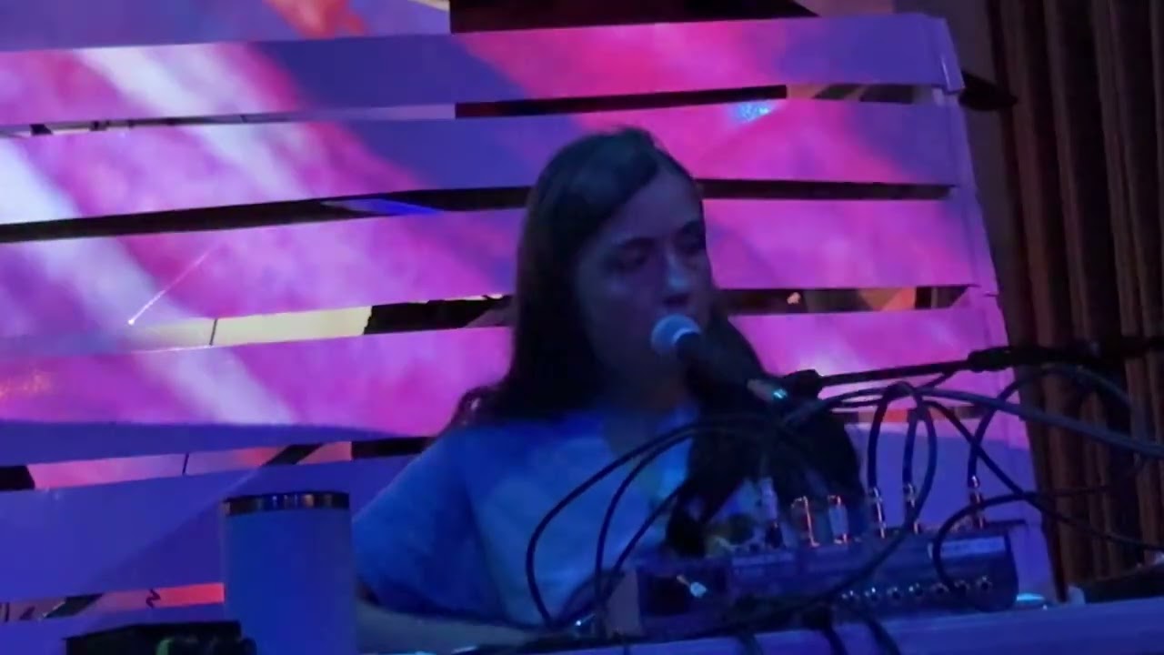 Grouper: Headache (Live 2024)