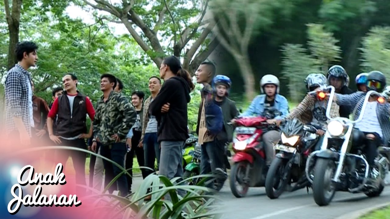 Rocky Menghajar Geng Motor Anarki Di Jalan [Anak Jalanan] [2 Des 2016]