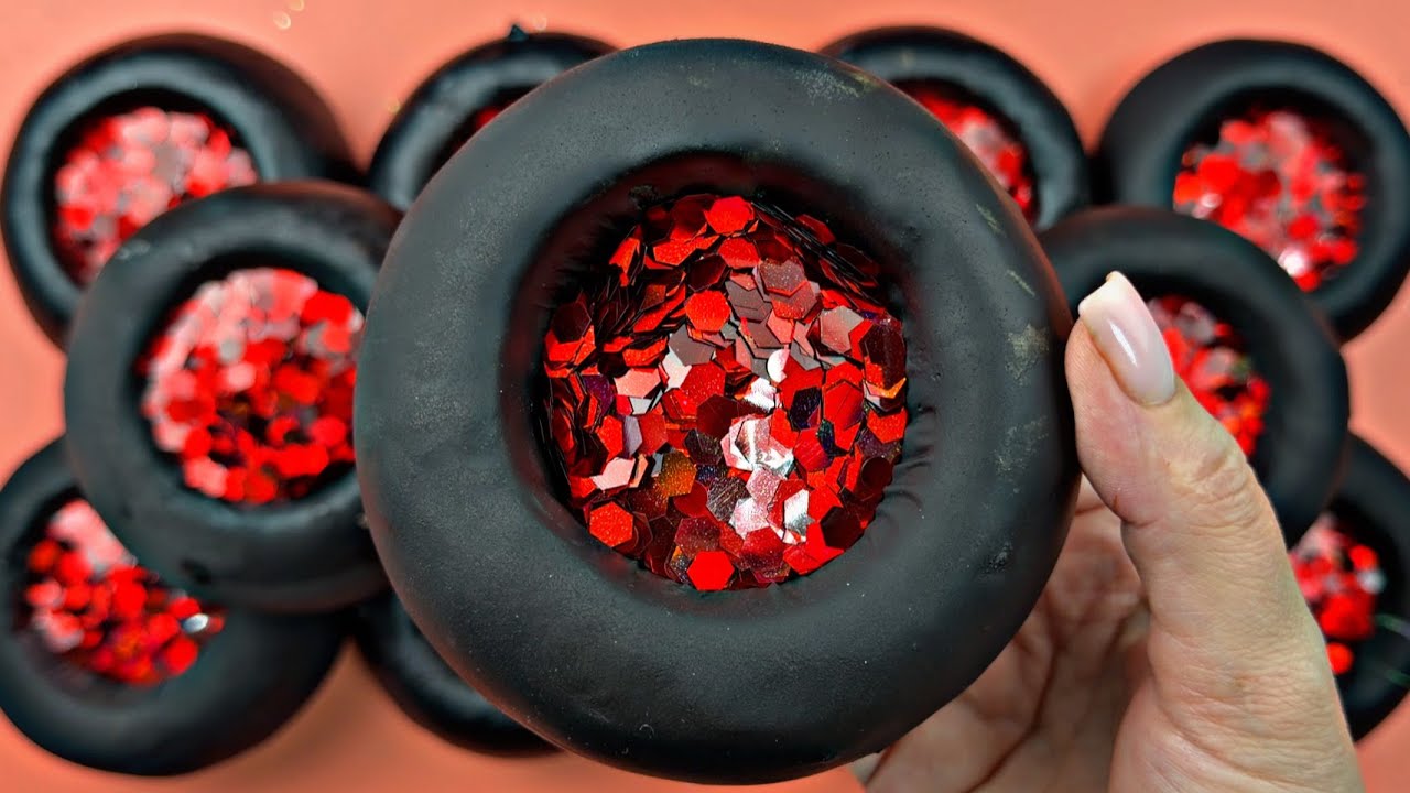 Cracking light plasticine | ASMR video