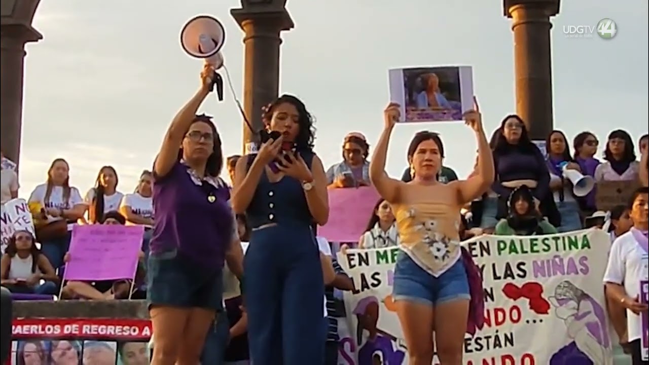 Activistas marchan en Puerto Vallarta y denuncian falta de justicia para mujeres