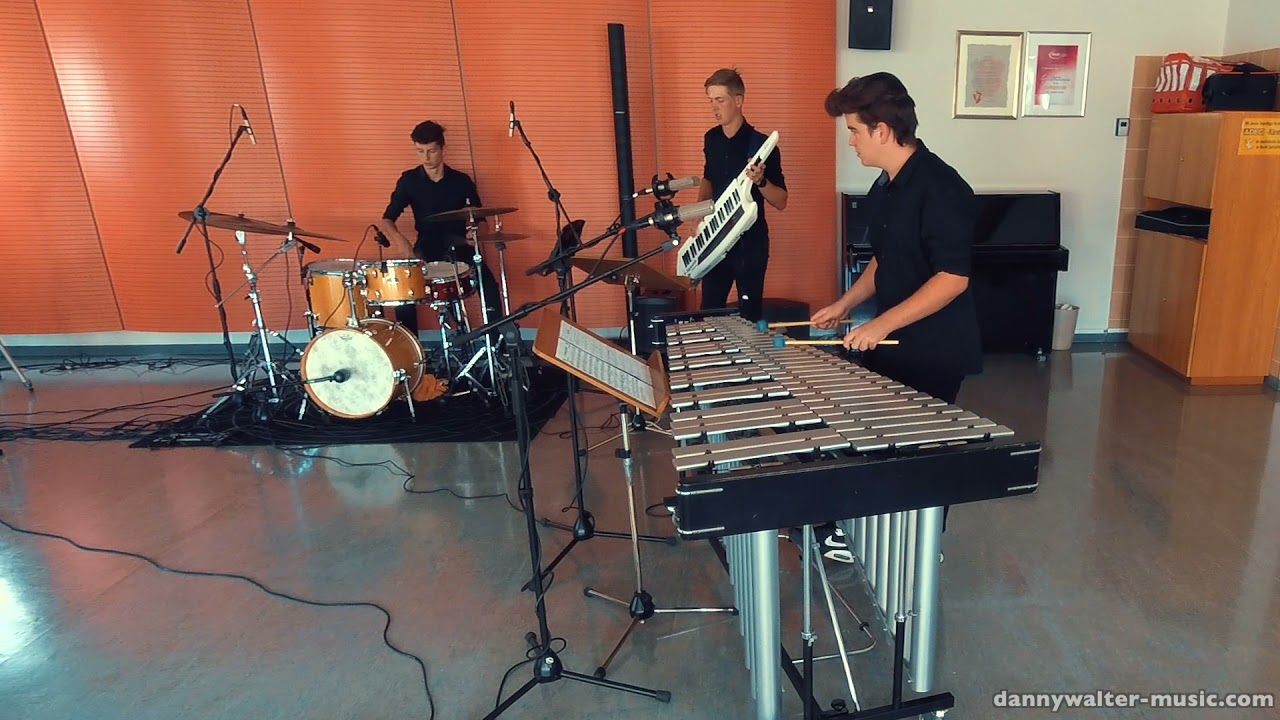 RESOUND - STUDIO LIVE SESSION - AFRO BLUE