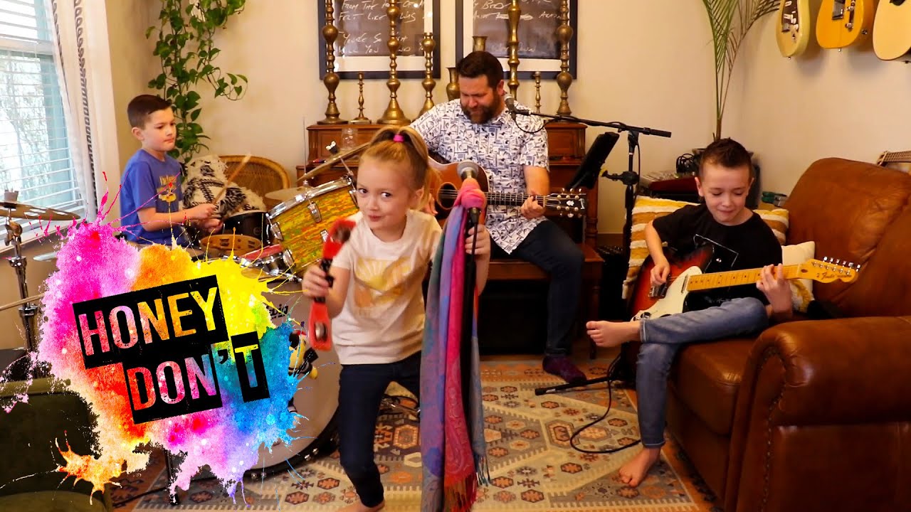Colt Clark and the Quarantine Kids play 
