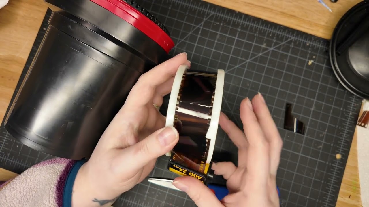 Here's what happens inside the dark bag (film photography)