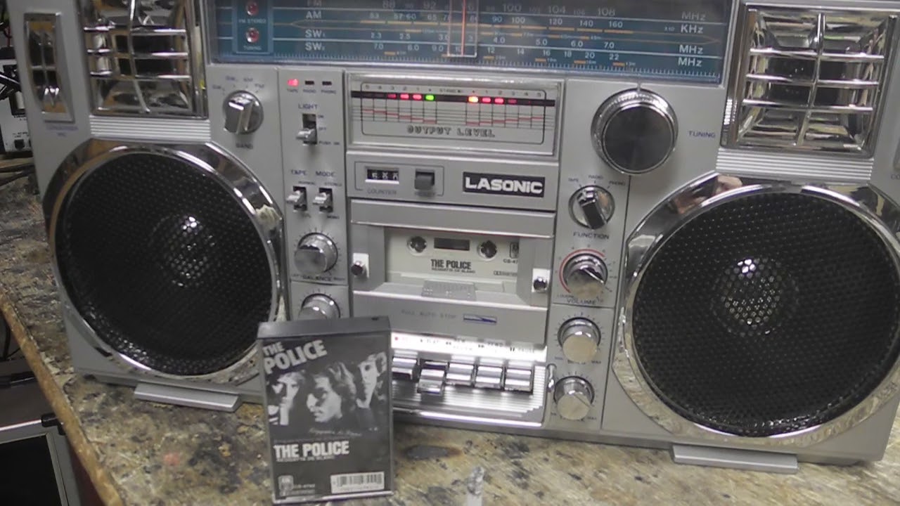 Le fabuleux Lasonic TRC-920 . hmm du chrome !