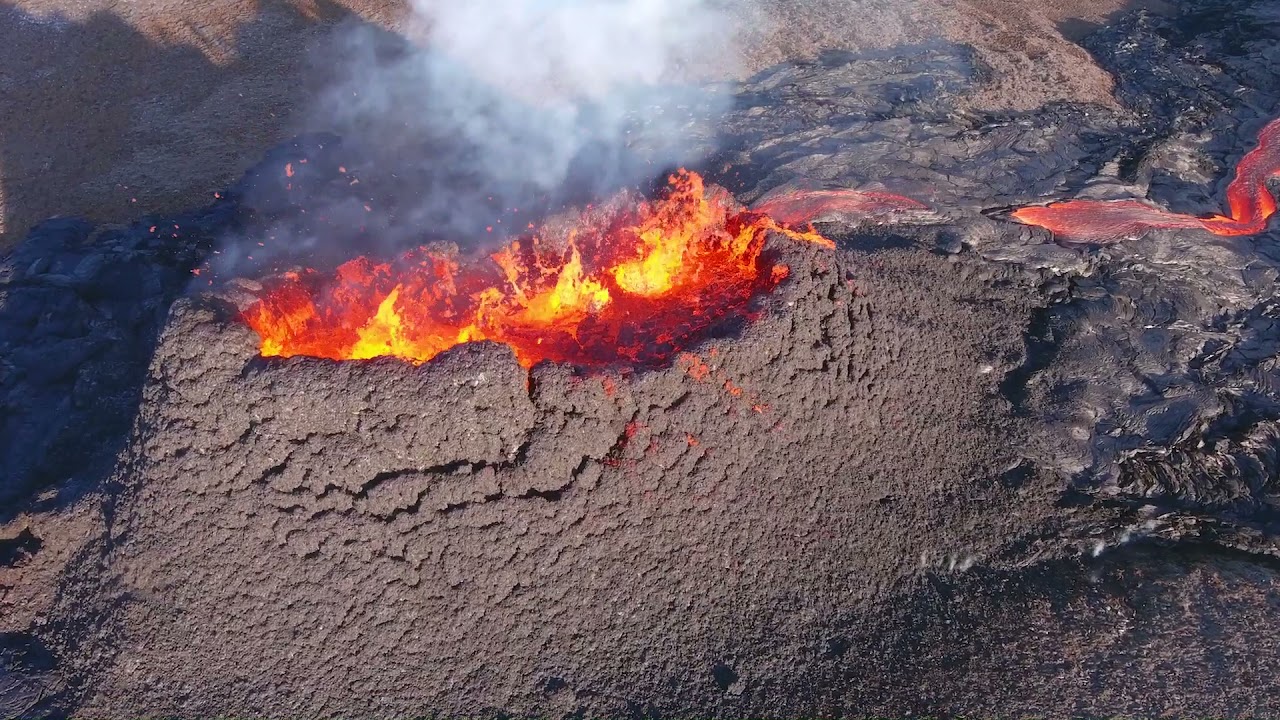 Vulkanausbruch Island: einmalige Lavaaufnahmen