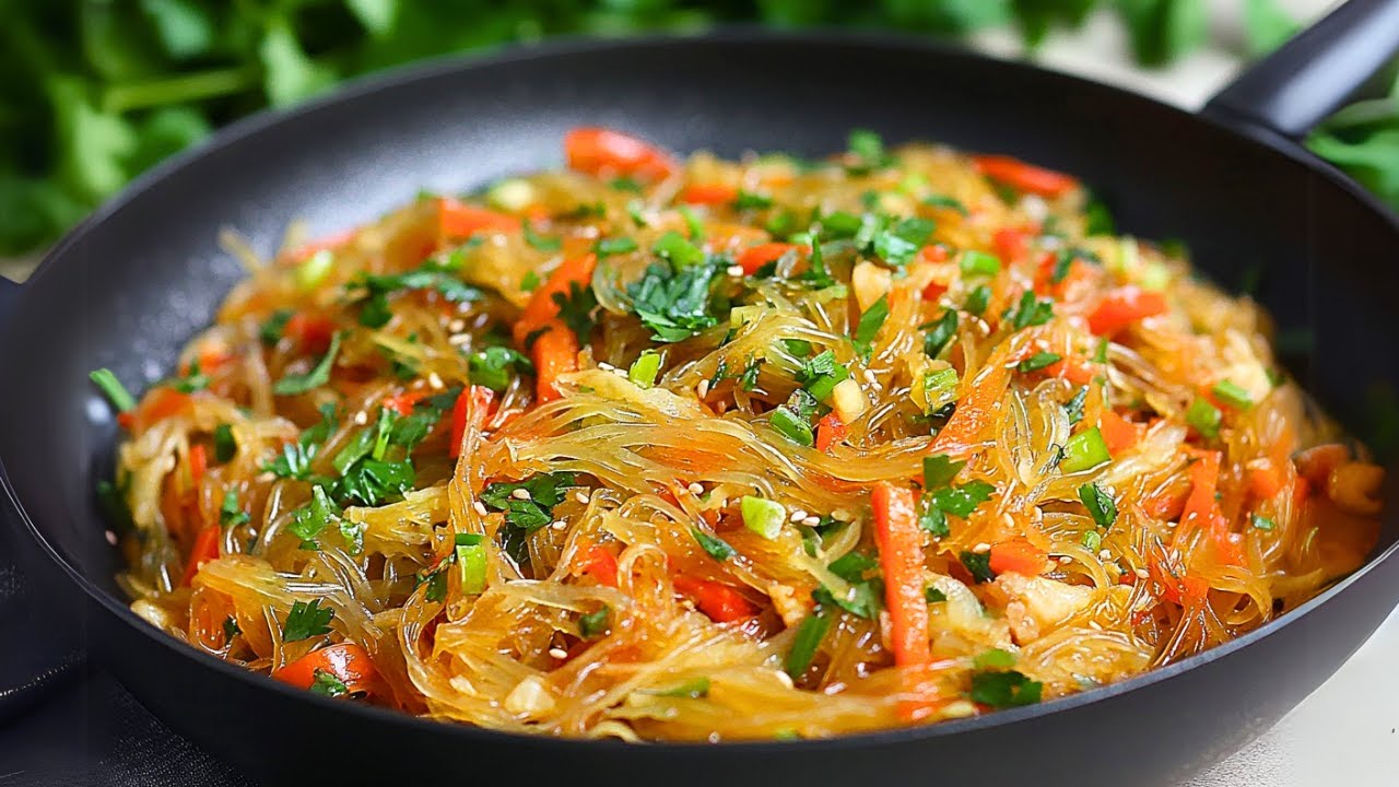 So einfach und lecker: Mein Sohn zeigt dir sein neues Lieblingsgericht: Chinakohl Gemüse Pfanne
