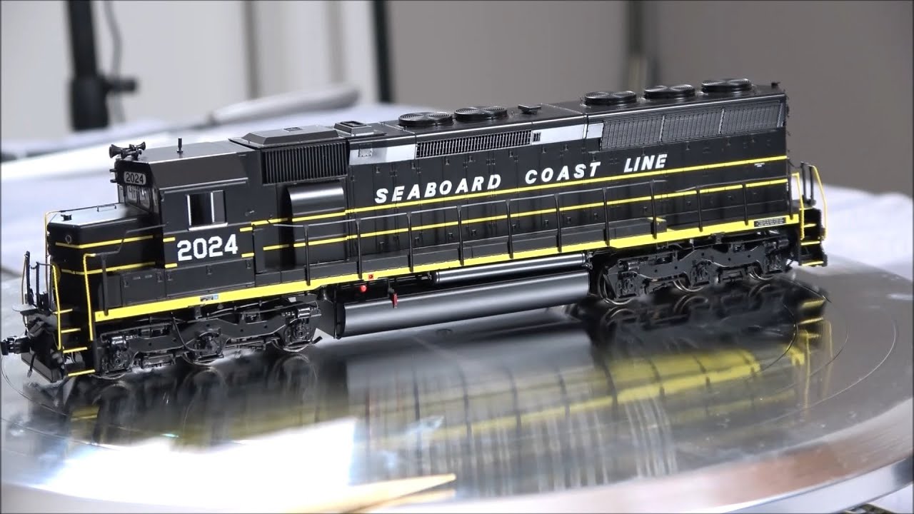Review: ScaleTrains.com EMD SD45 w/DCC and ESU LOKSound