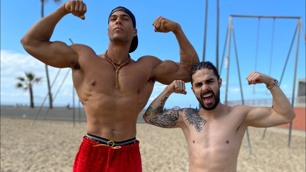 CÓMO ENTRENA EL HOMBRE MÁS FUERTE DEL MUNDO! En la playa del GTA 5
