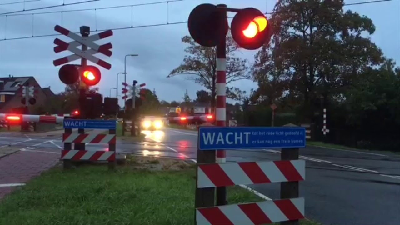 Mijn Spotplek: spoorwegovergang IJsselcentraleweg Zwolle! 2.0