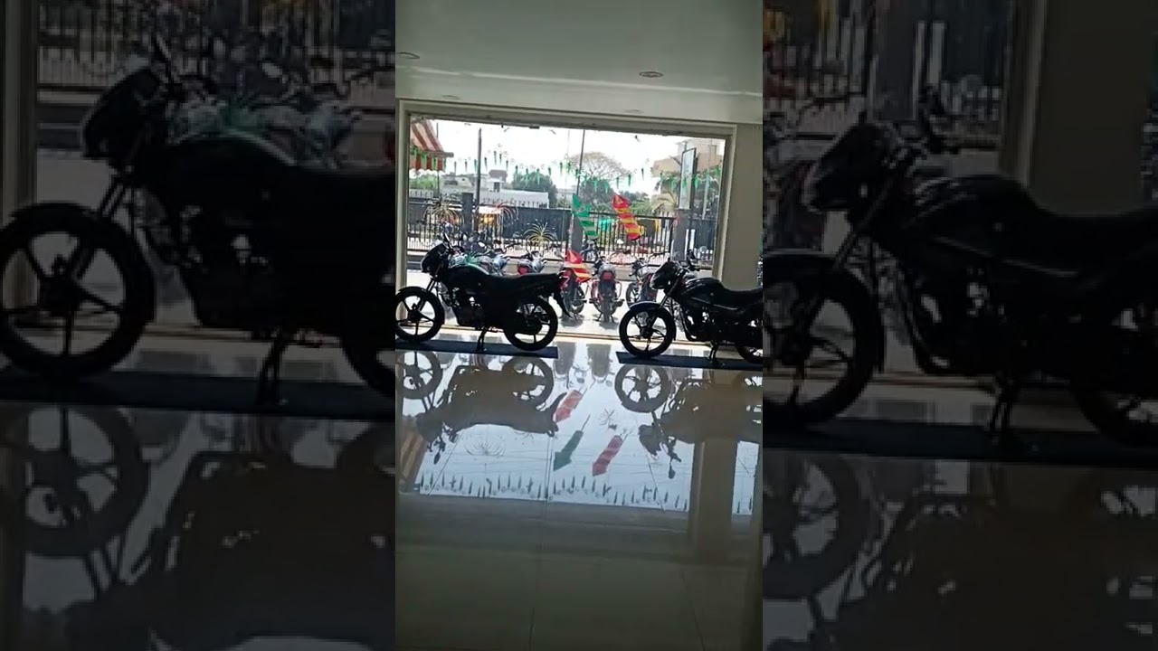 hero showroom 🤩 #heroshowroom #heromotocorp #shorts