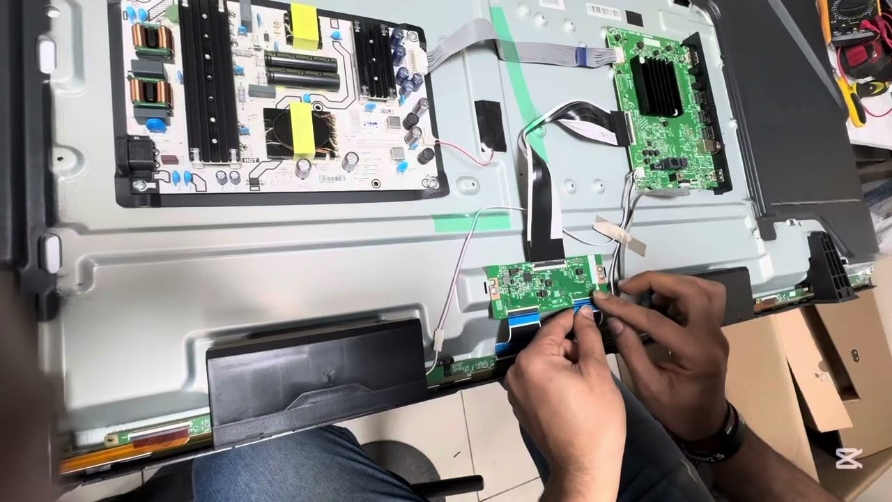 اصلاح بانل شاشة هايسينس ٦٥ بوصة | Repairing the 65-inch Hisens screen panel 65A6K