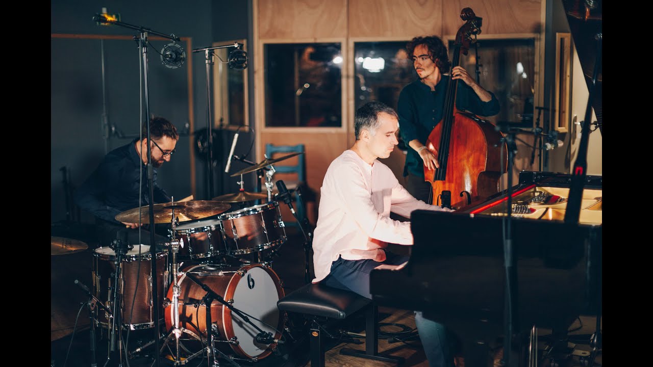 Chocolate Cake⎪Armel Dupas Trio⎪official music video