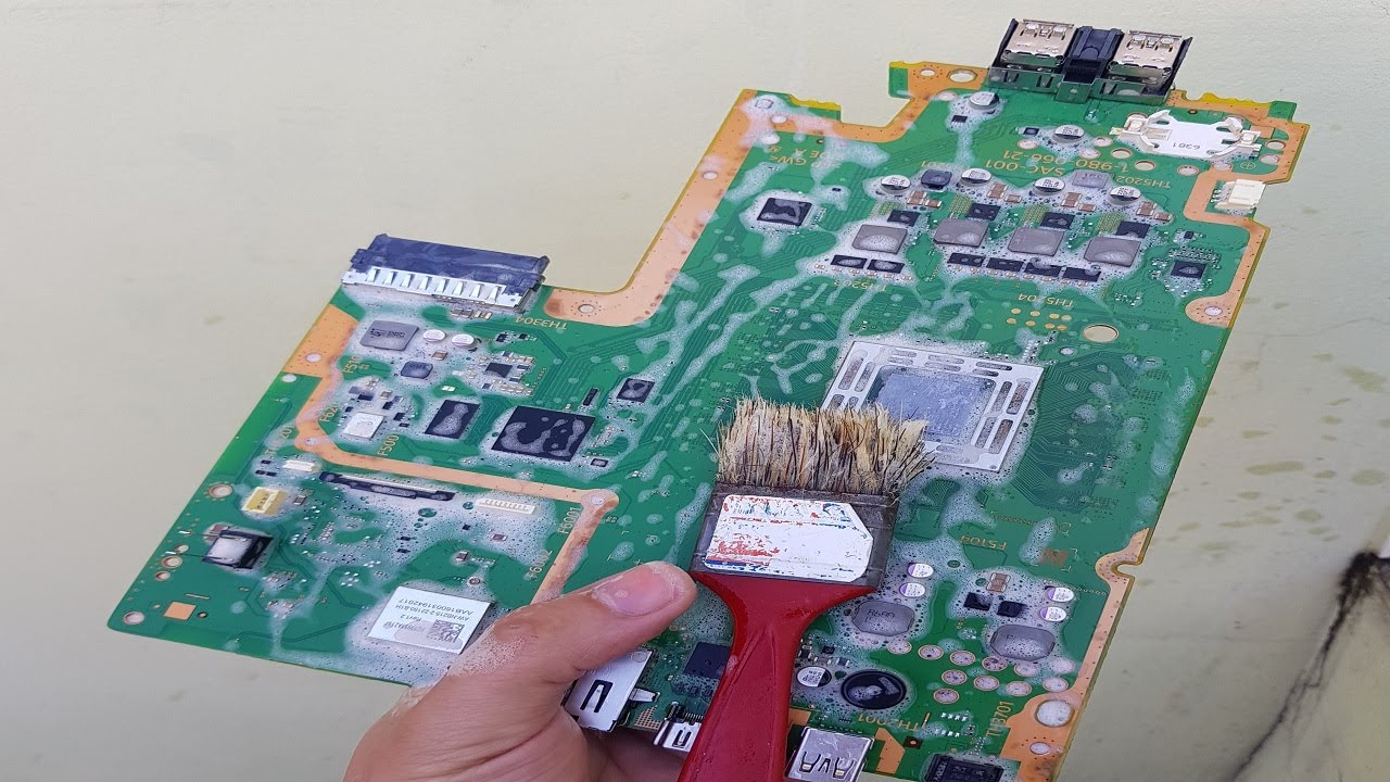 LAVAMOS A PLACA COM ÁGUA E SABÃO  PS4 FAT OXIDADO  (((POR BARATAS ASSASSINAS)))