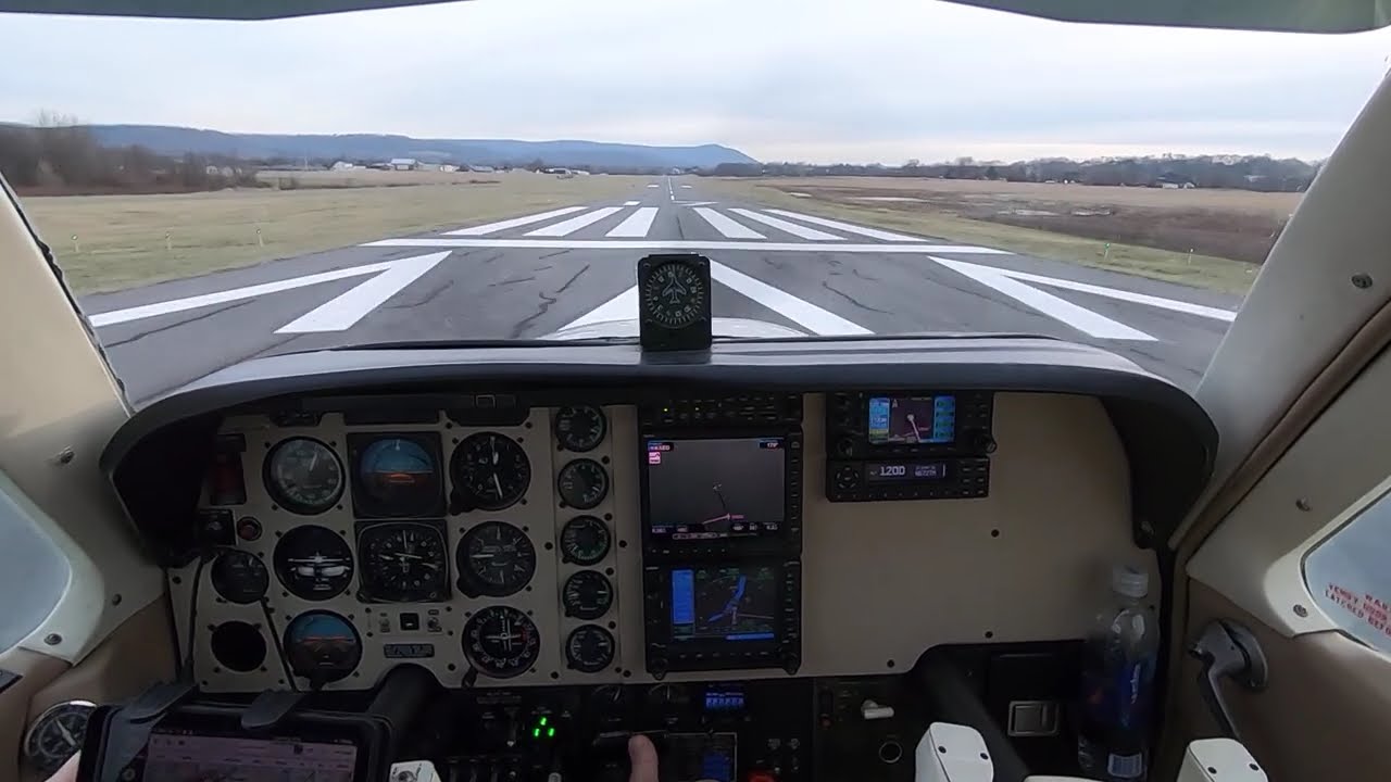Quick Turn at Selinsgrove Penn Valley in the Beech Bonanza