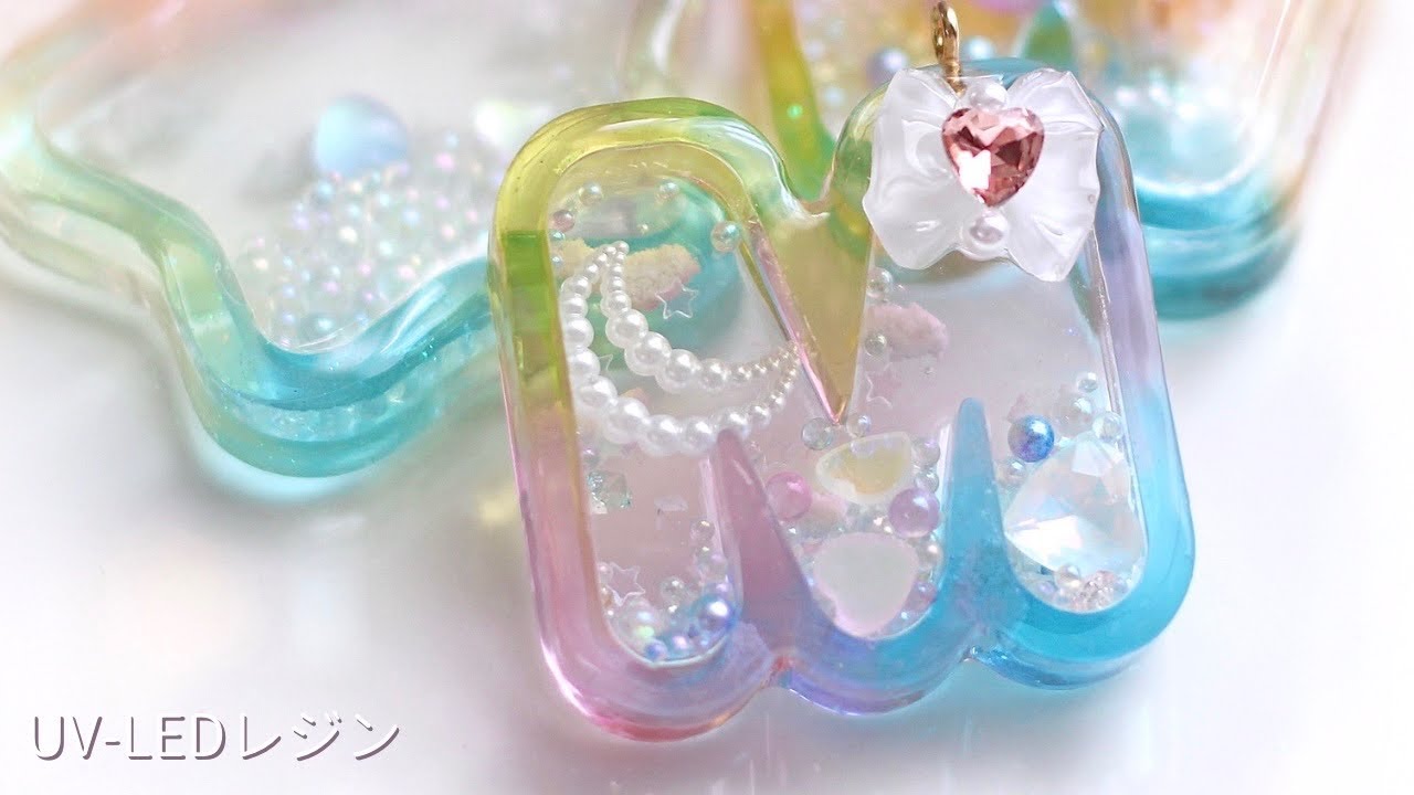 3色使用グラデ☆ゆめかわカラー空シェイカー【雲レジン】Initials of clouds and stars  made from resin