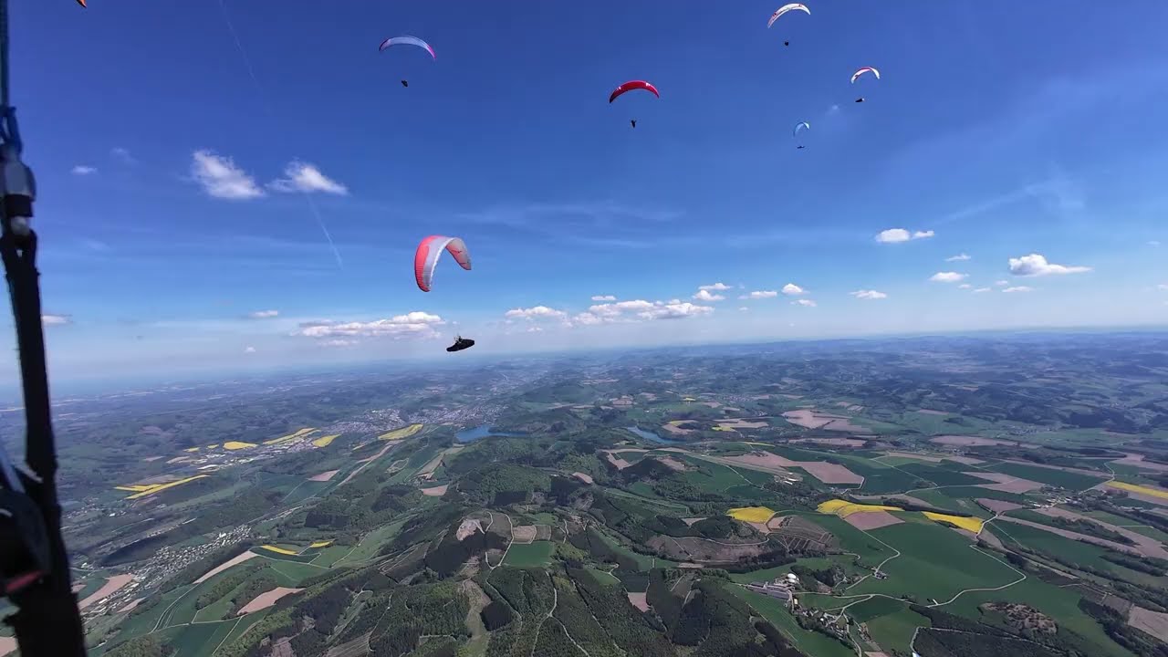 Paraglider NRW Cup 2025 in Sauerland, 01.05.2025 Wenholthausen