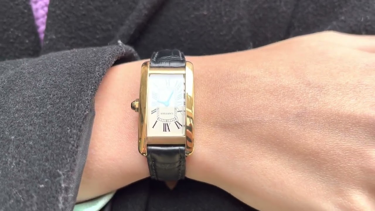 Montre Cartier Tank Am&eacute;ricaine de dame en or jaune 18 Cts vers 1990. Quartz.