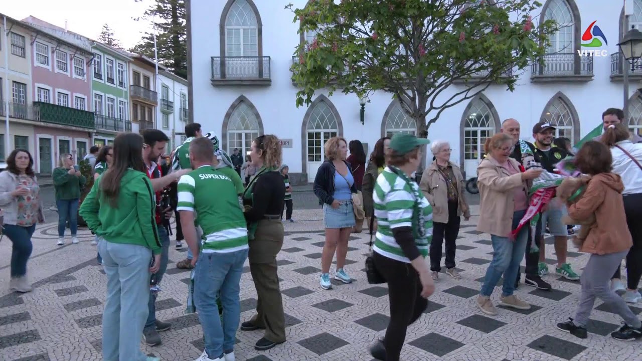 Início da Festa do Sporting na Praça Velha antes do Direto do Festival de Tunas no Teatro Angrense