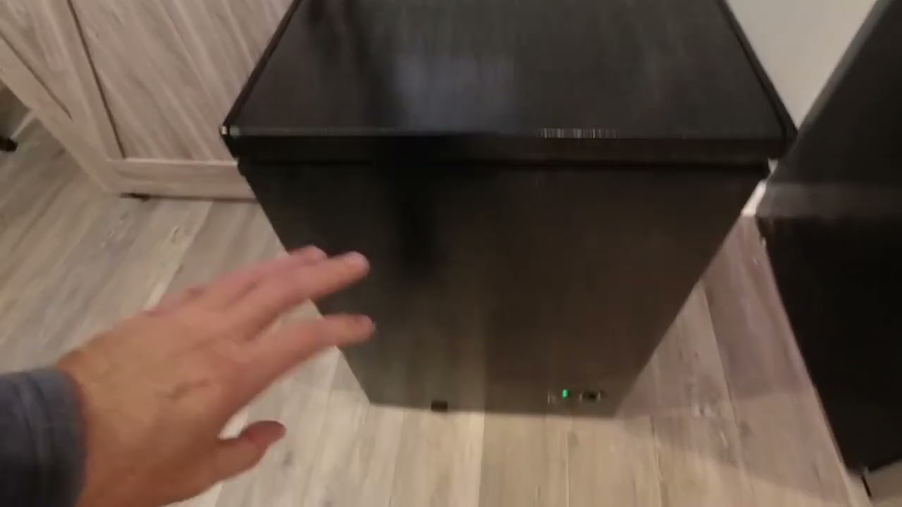 Kismile 3.5 Cubic  Chest Freezer 