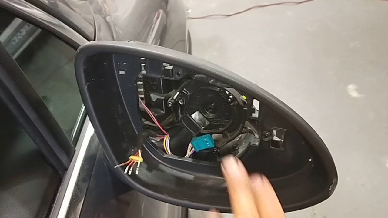 Porsche Cayenne Mirror glass broken part1