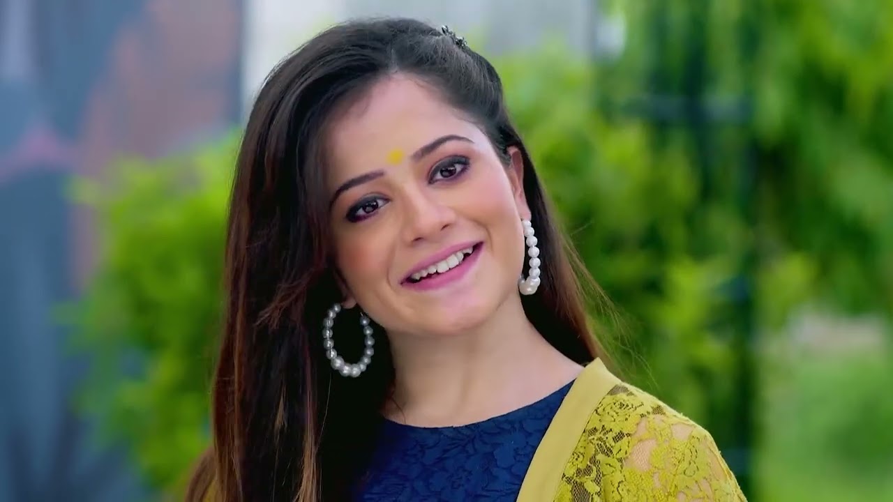 Kusum - লক্ষণরেখা পাড় করার জন্য কুসুমকে চড় মারলো শংকর !