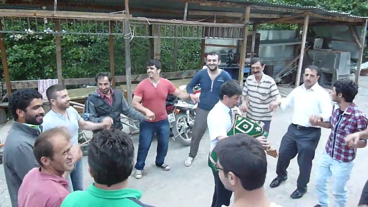 Artvin, Yusufeli Barhal Köyü: Adamoğlu Horonu-2012
