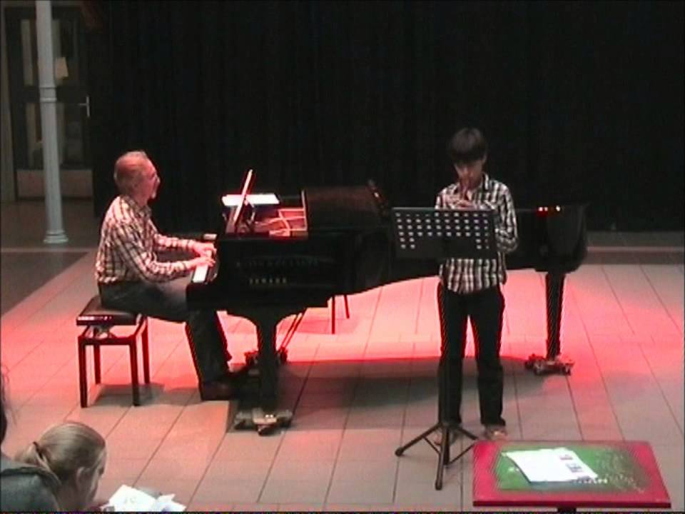 Daniil plays Sonatine 1 by Walter Roehr on Selectieklasconcert 2011