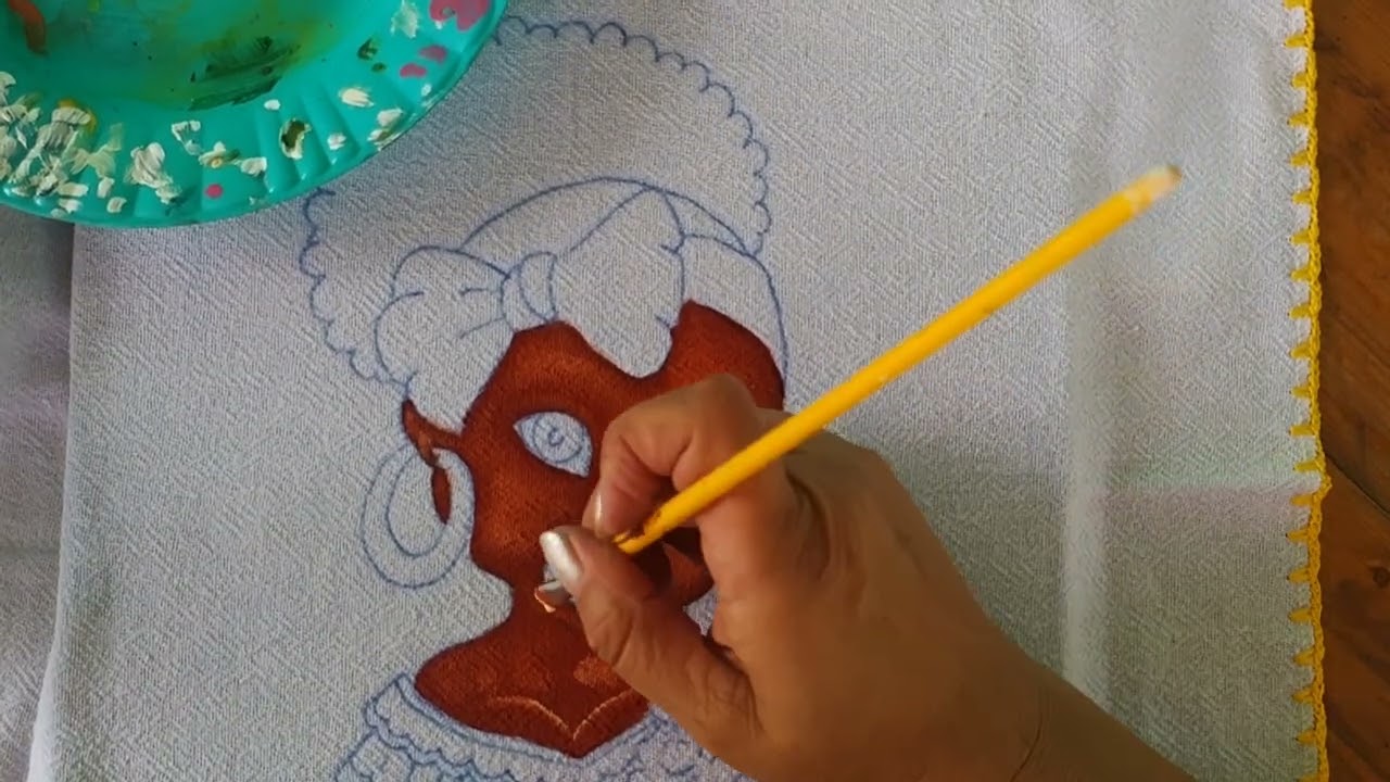 Como pintar boneca pele negra pintura em tecido-Parte 01