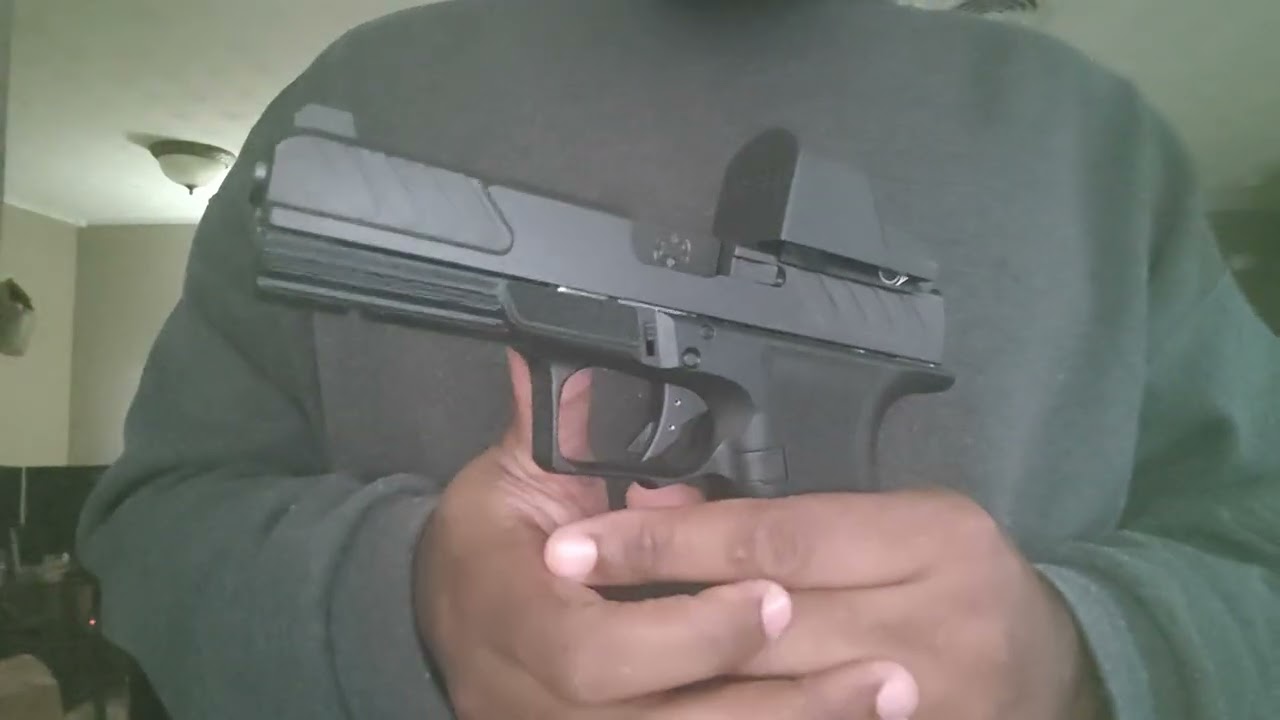 Glock 17 gen 6 vs Shadow Systems DR920 (uncut)