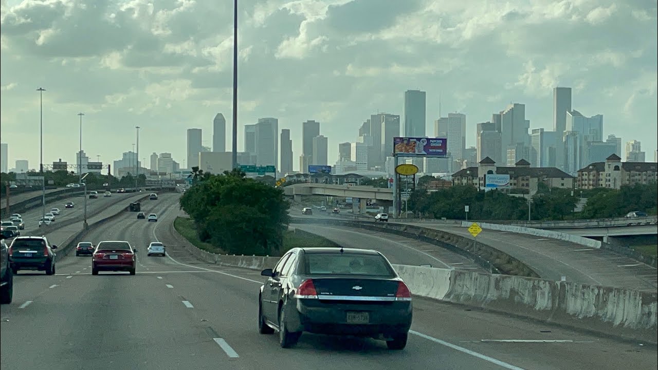 Jose Goes On An Angry Rant Thru: Downtown Houston, Texas After Katie Drives Across Several Lanes 🙈