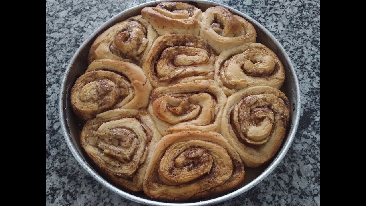 PÃO RECHEADO COM BANANA E CANELA