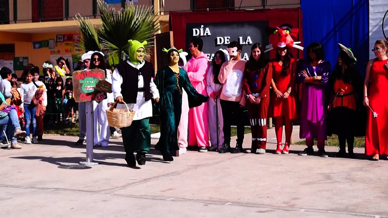 Shrek 4° Medio Colegio Cordillera. La Serena