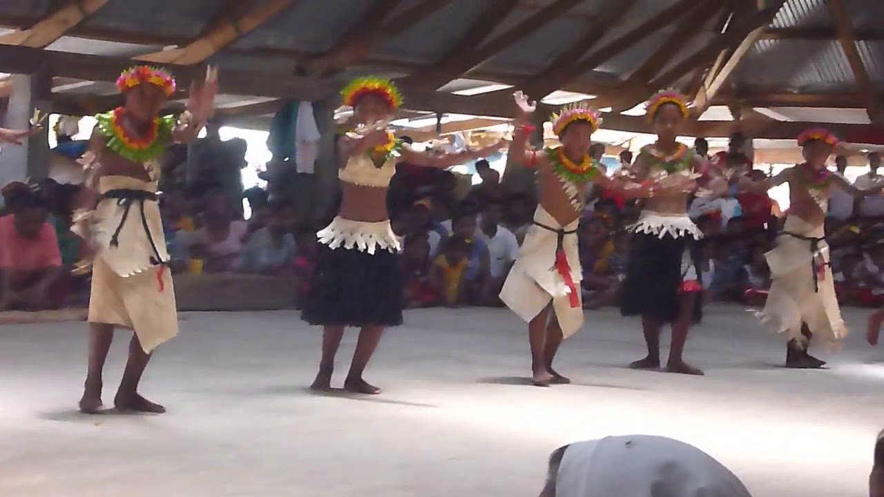 11 04 Tarawa, Kiribati, local Easter dance competition - the young people 231
