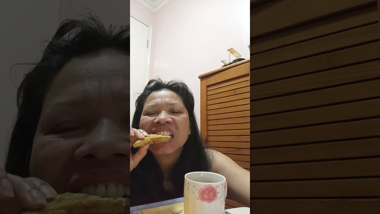 Waktu nya saur hr ke 9 puasa.Saur dgn tempe goreng kopi krupuk roti.#drink#food