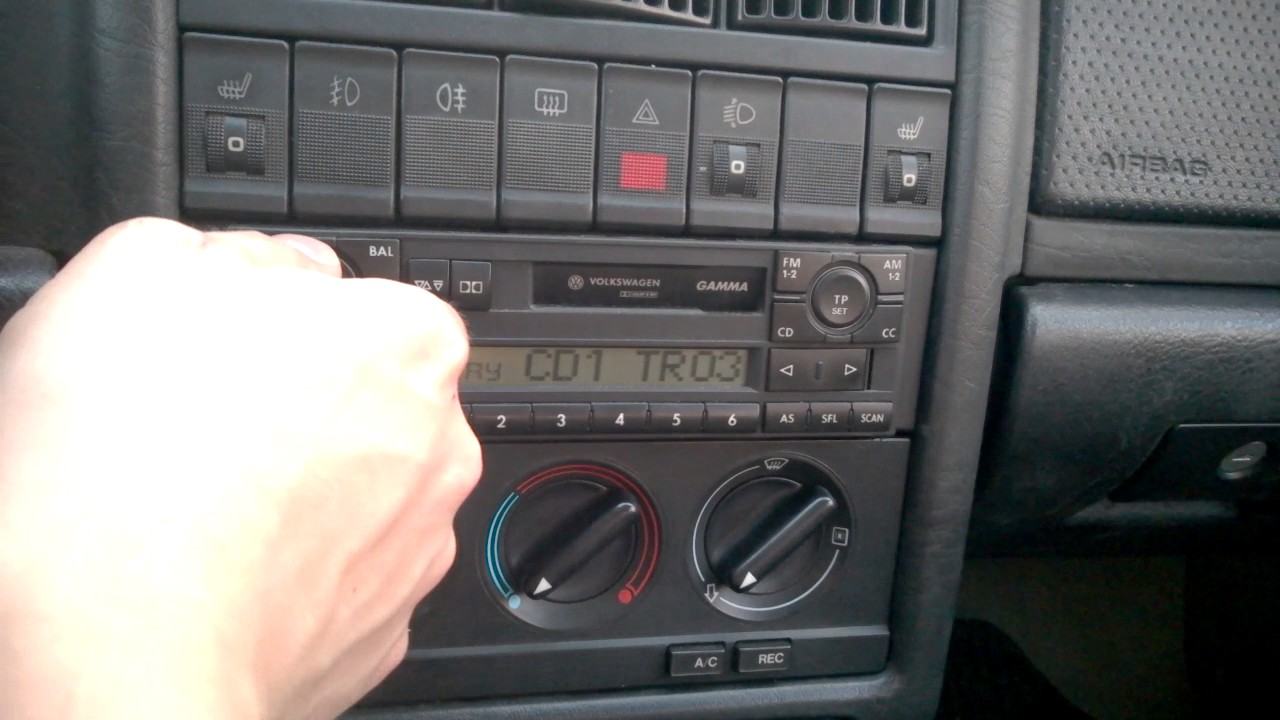 VW Gamma V + AUX + USB + CD control 2