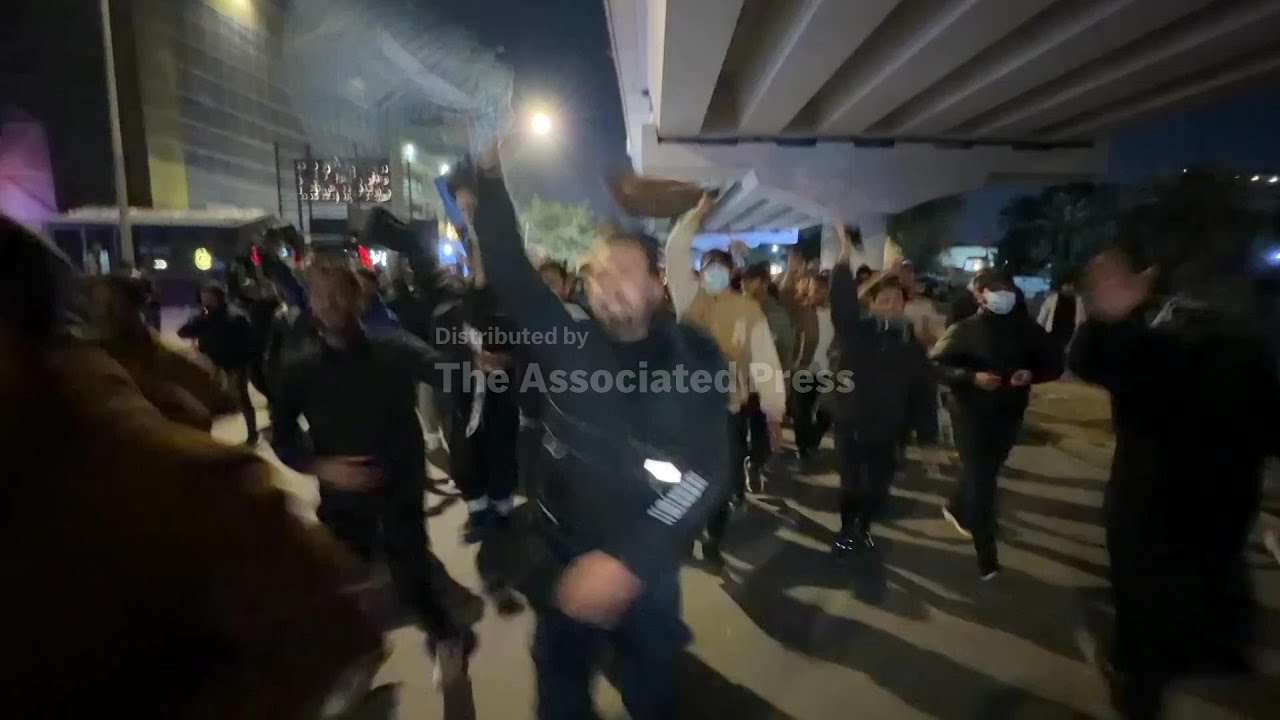 Police disperse people protesting in support of Iran near Baghdad's Green Zone