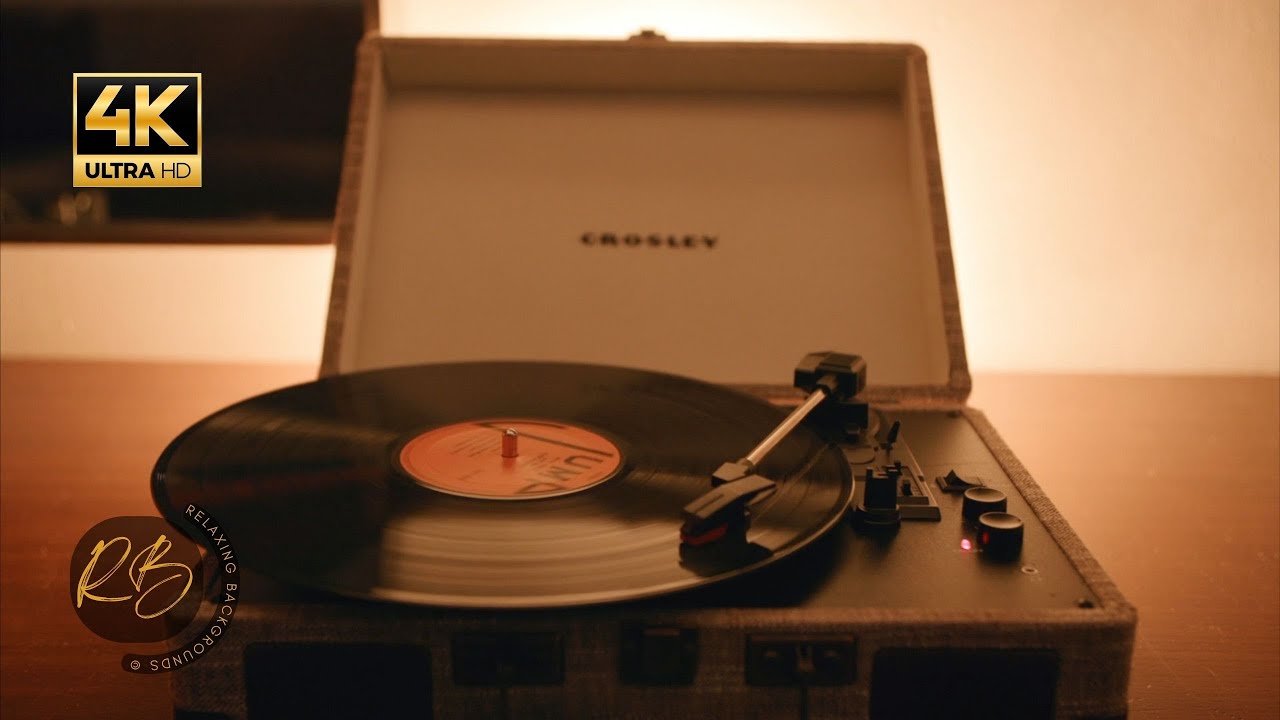 Ambient Record Player Vinyl Background: Crackling White Noise in 4K - 1 Hour