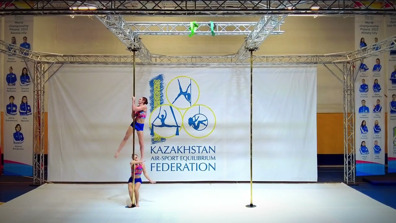 Arakelova Yeva + Nossova Arina (Tiny Birdy, Almaty, KAZ)
