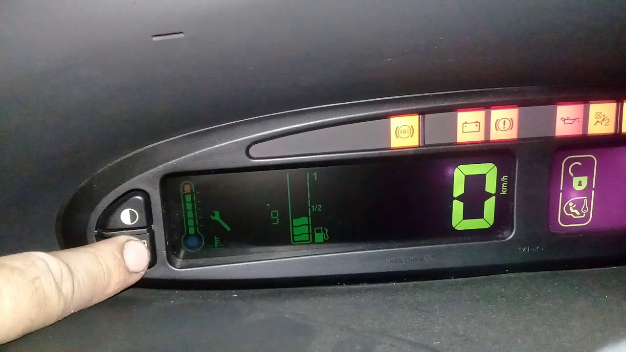 Como sacar/resetear llave servicio Citroen Xsara Picasso (Puesta a 0 llave de servicio en tablero)