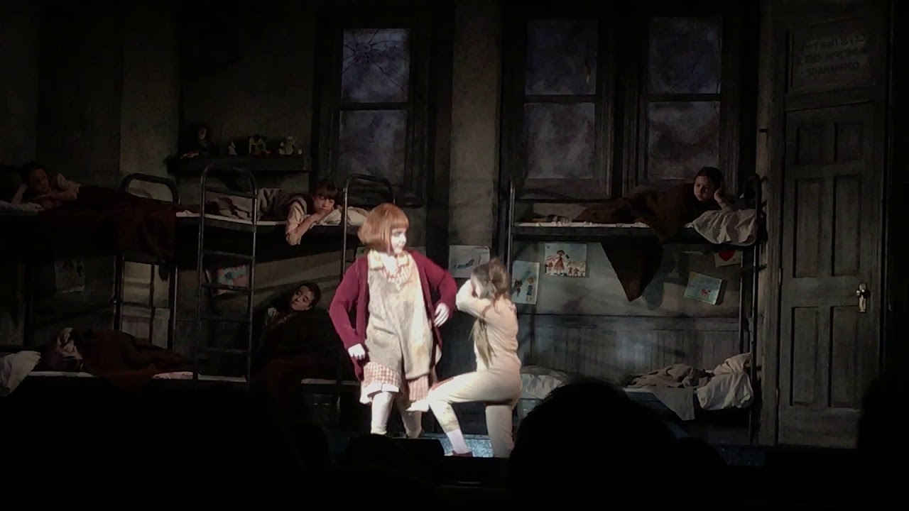 Amanda Swickle as Annie/Broadway National Tour 2017