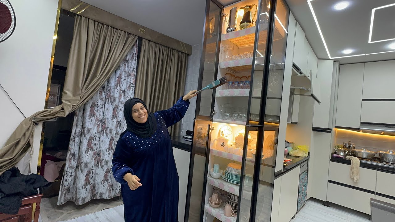 واخيراً وبعد طول انتظار. هنقلب كل الساكن ونرجع القديم عمار. قررت أغير ملامح المطبخ ونقول يا هادى 🤣
