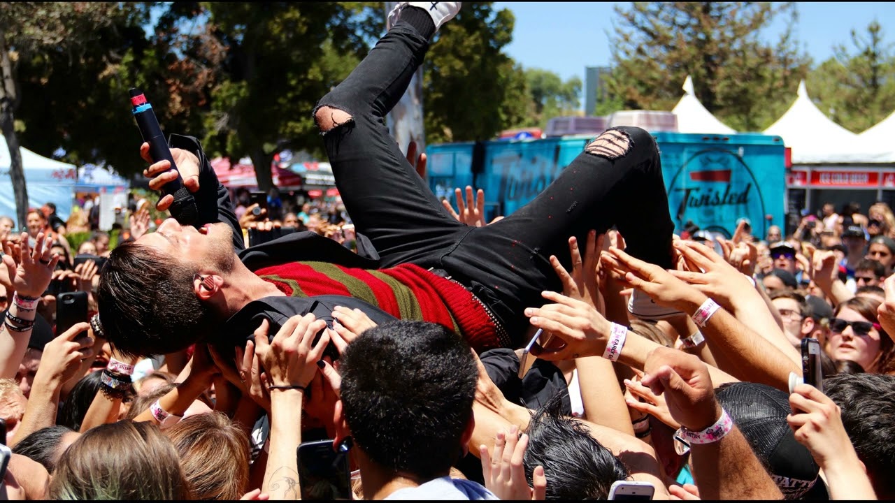 Ice Nine Kills - Hell in the Hallways (Audio)