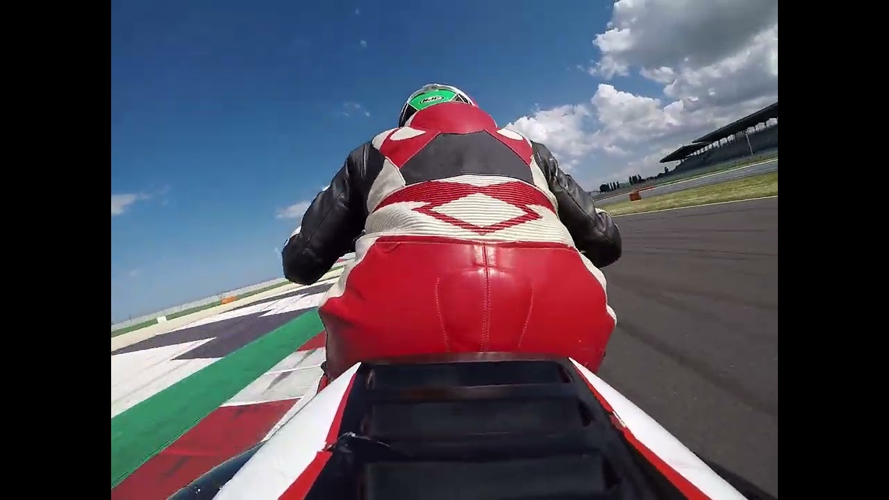 MIsano Circuit Aprilia Tuono 1000 old 26.04.22