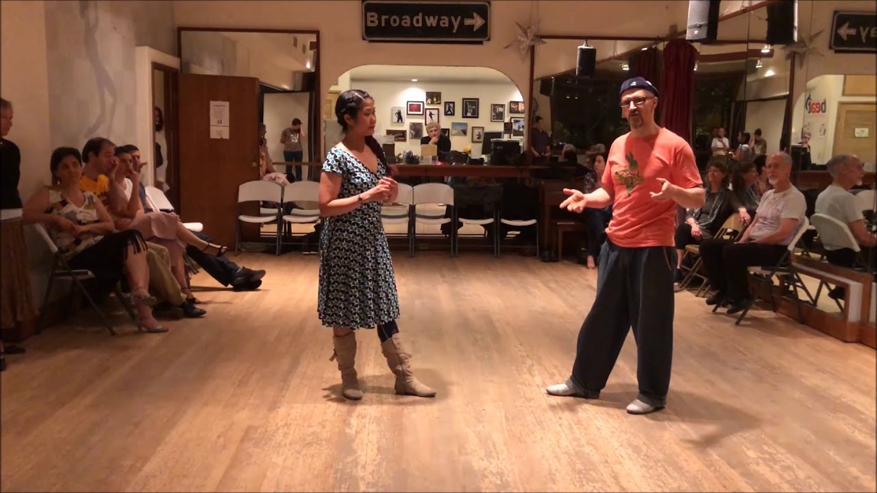 Tango Lesson: To Ocho or To Ocho Cortado